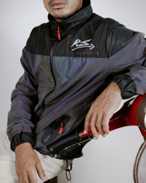 chaqueta gris oscuro